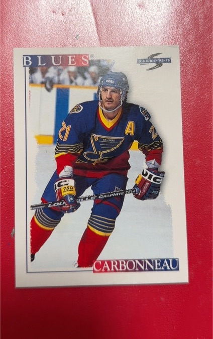 1995-96 Score #280 Guy Carbonneau — front