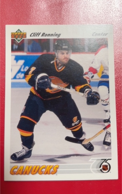 1991-92 Upper Deck #208 Cliff Ronning — front