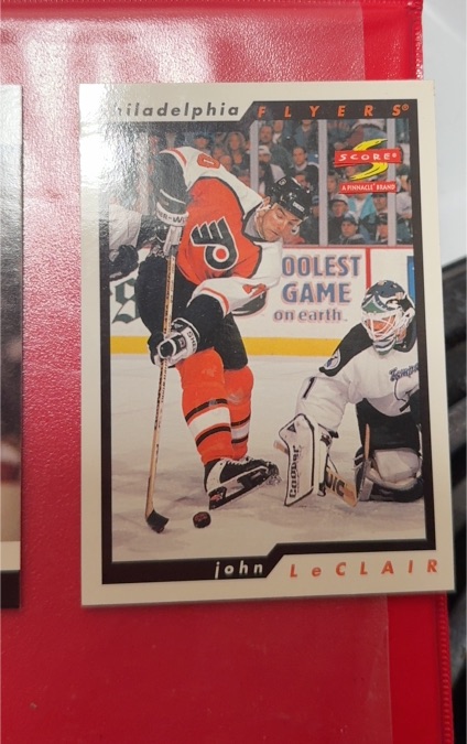 1996-97 Score #161 John LeClair — front
