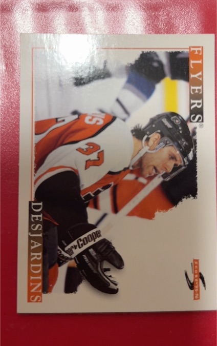 1995-96 Score #207 Eric Desjardins — front