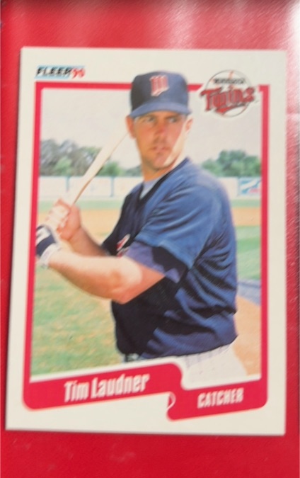1990 Fleer #380 Tim Laudner — front