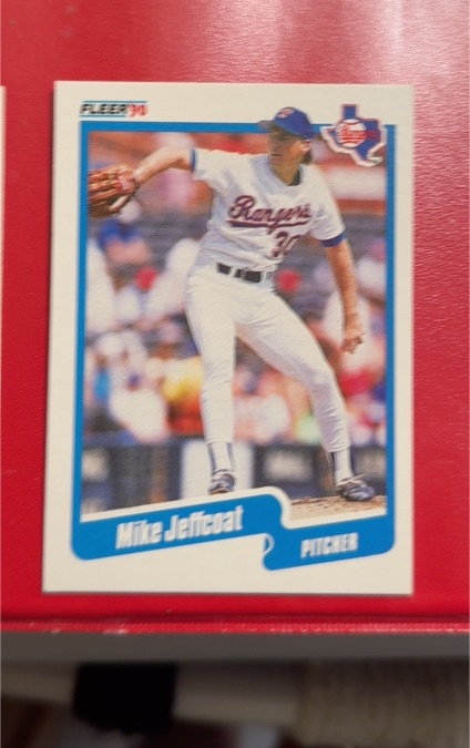 1990 Fleer #302 Mike Jeffcoat — front