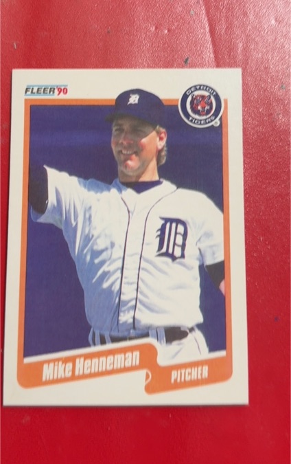 1990 Fleer #604 Mike Henneman — front
