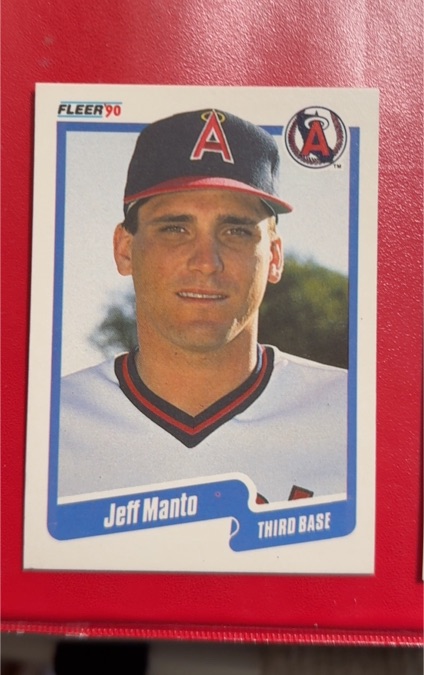 1990 Fleer #137 Jeff Manto — front
