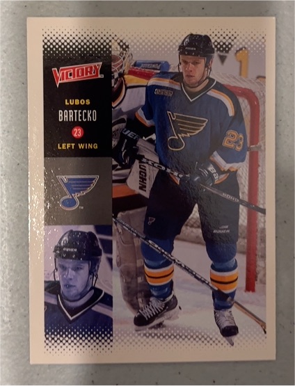 2000-01 Upper Deck Victory #202 Lubos Bartecko — front