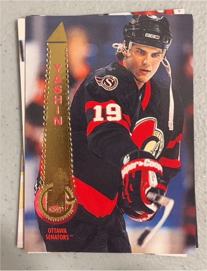 1994-95 Pinnacle #28 Alexei Yashin Ottawa Senators — front