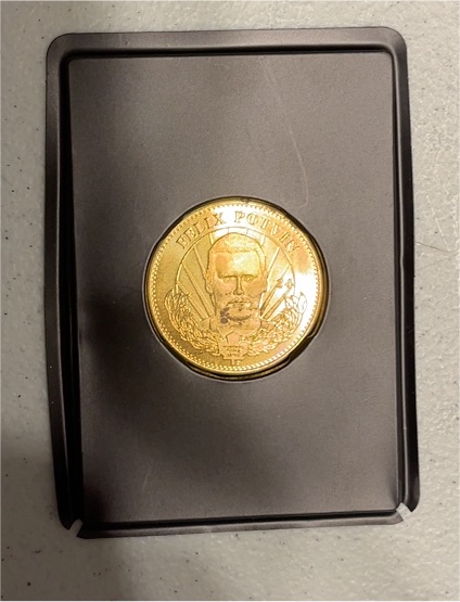 1996-97 Pinnacle Mint Brass Coin #24 Felix Potvin — front