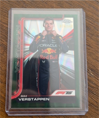 2025 Topps Chrome F1 #1 Max Verstappen Portrait Forest Green Raywave — front