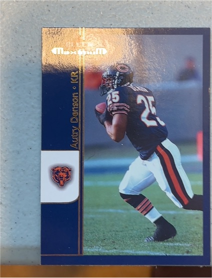 2002 Fleer Maximum #100 Autry Denson — front