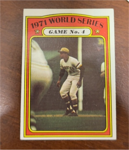 1972 Topps #226 1971 World Series Game 4 Roberto Clemente — front