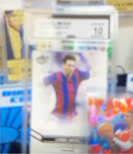 2022 Topps Chrome #1 Lionel Messi — front