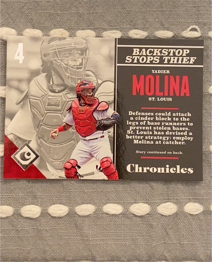 2017 Panini Chronicles #4 Yadier Molina — front