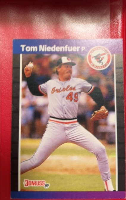 1989 Donruss #282 Tom Niedenfuer — front