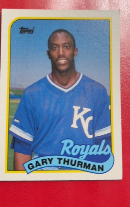 1989 Topps #323 Gary Thurman — front