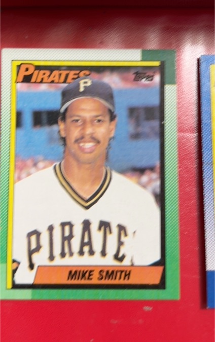 1990 Topps #552 Mike Smith — front