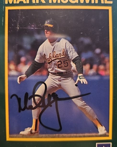 1988 Score #25 Mark McGwire — front