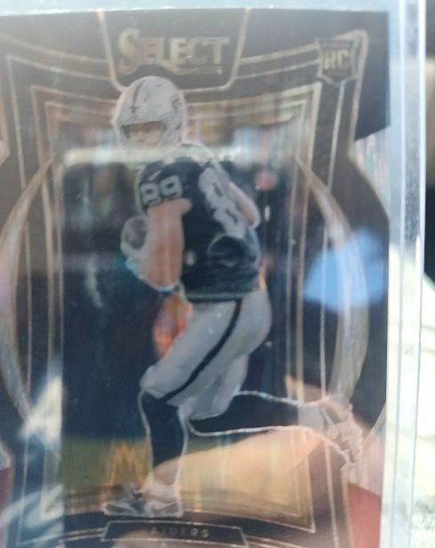 2024 Panini Select #92 Sam Darnold Black & Red Prizm Shock — front