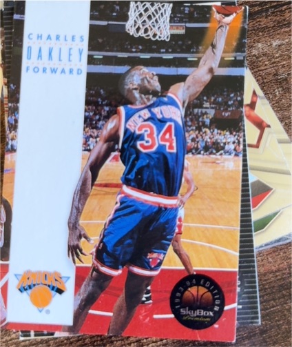 1993-94 SkyBox Premium #128 Charles Oakley — front