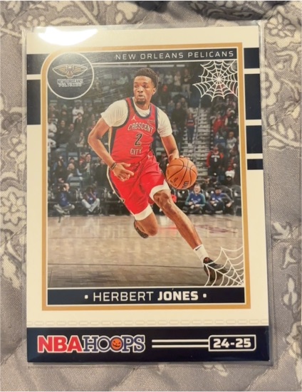 2024-25 Panini Haunted Hoops #182 Herbert Jones — front