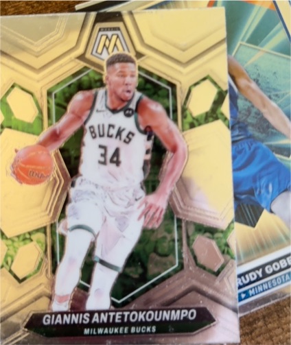 2023-24 Panini Mosaic #77 Giannis Antetokounmpo — front