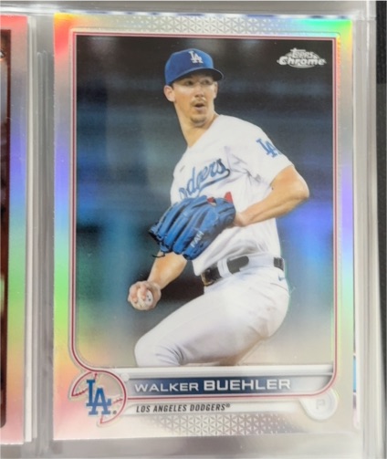 2022 Topps Chrome #123 Walker Buehler — front