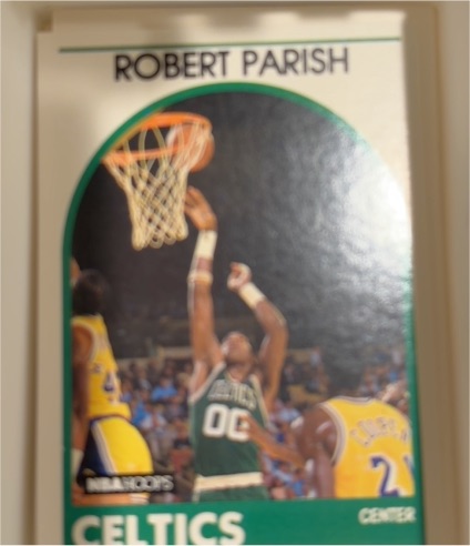 1989-90 Hoops #185 Robert Parish — front