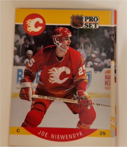 1990 Pro Set #42 Joe Nieuwendyk — front