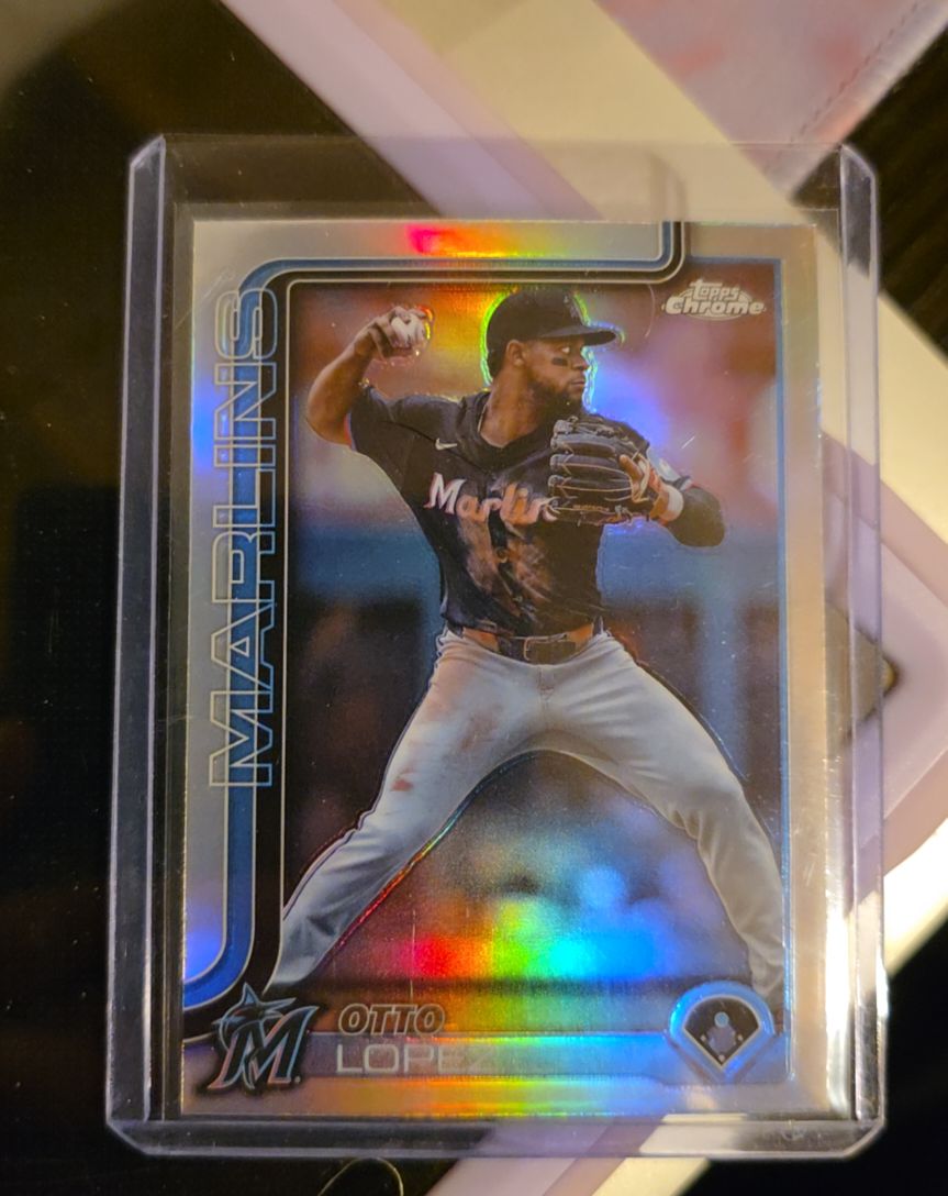 2025 Topps Chrome #134 Otto Lopez — front