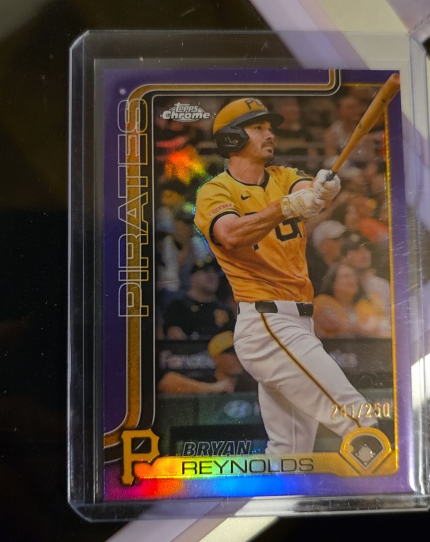 2025 Topps Chrome #9 Bryan Reynolds — front