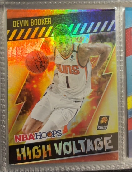 2020-21 Panini NBA Hoops #9 Devin Booker High Voltage — front