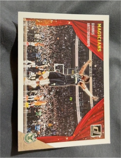 2021-22 Panini Donruss #1 Giannis Antetokounmpo Magicians — front