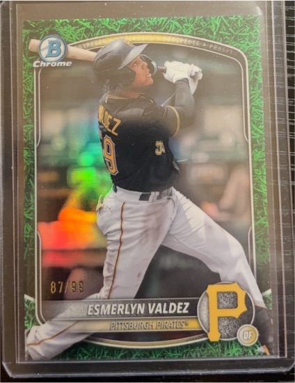 2025 Bowman Chrome #BDC-110 Esmerlyn Valdez — front
