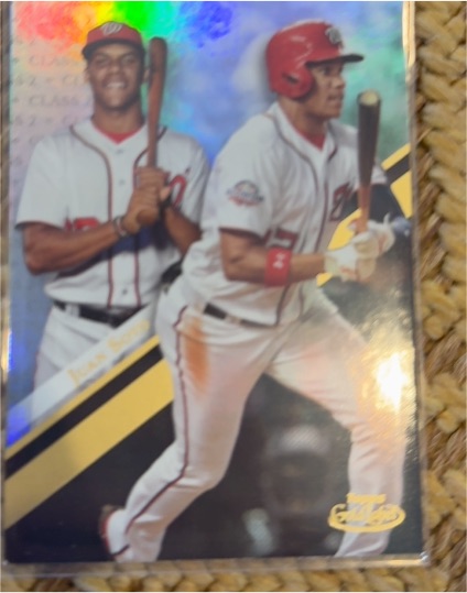 2019 Topps Gold Label #100 Fernando Tatis Jr. — front