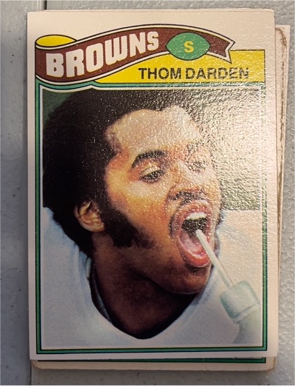 1977 Topps #69 Thom Darden — front