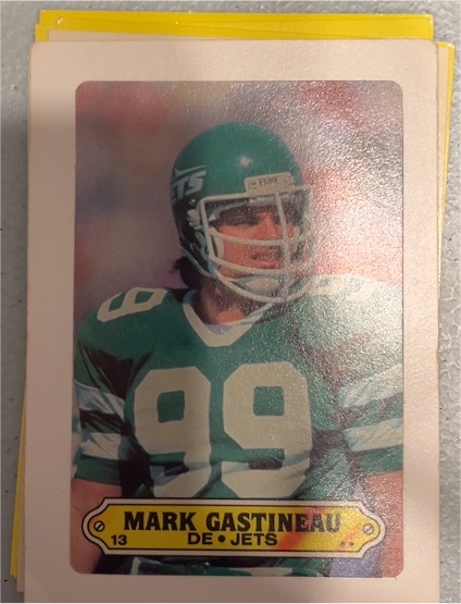 1982 Topps Football Sticker #13 Mark Gastineau — front