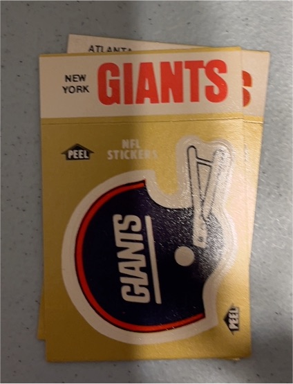 1984 Fleer #3246 New York Giants NFL Football Sticker — front