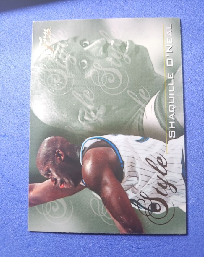 1995-96 Flair Style #240 Shaquille O'Neal — front