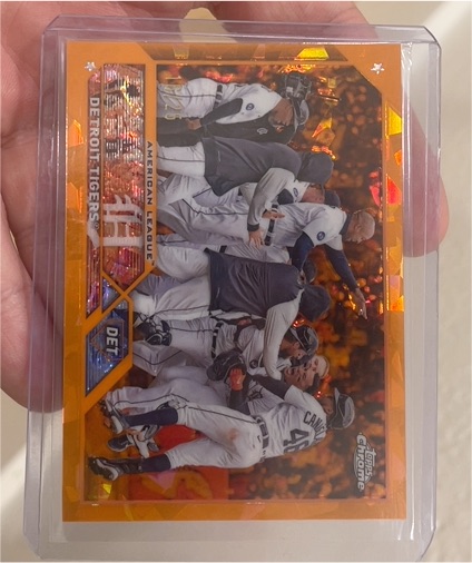 2023 Topps Chrome #555 Detroit Tigers Team — front