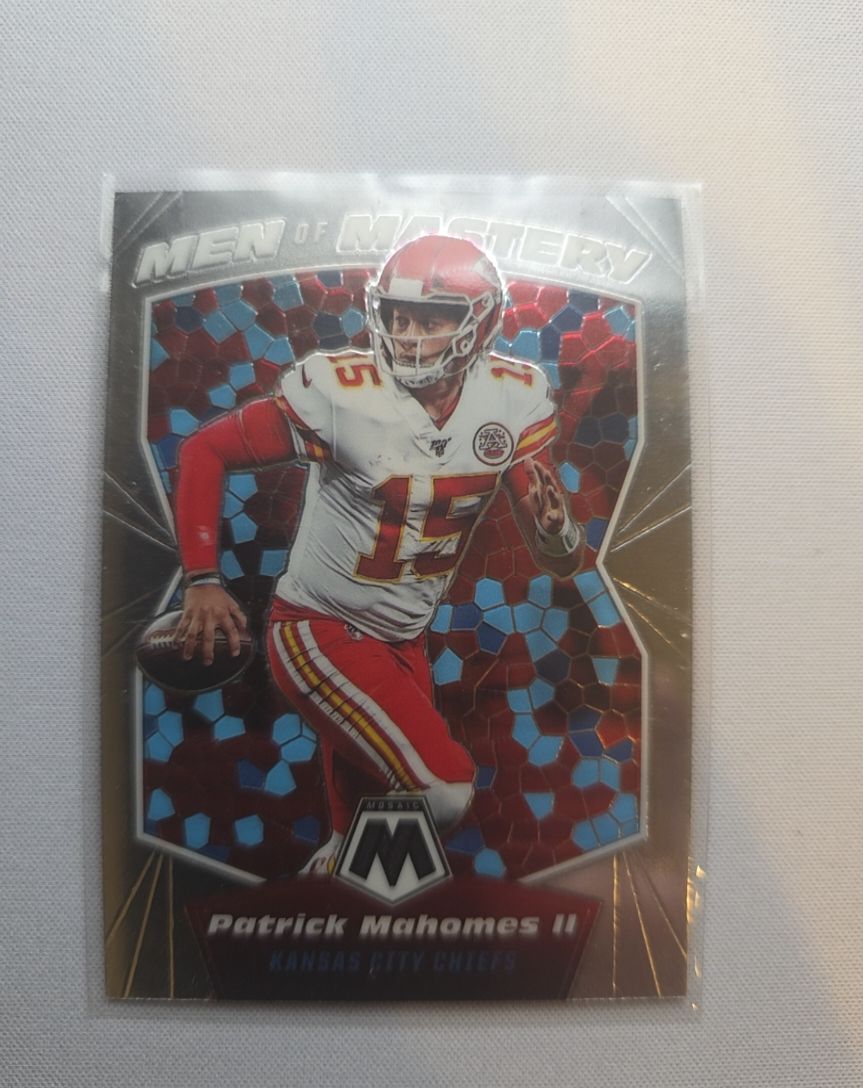 2020 Panini Mosaic Men of Mastery #MM9 Patrick Mahomes II — front