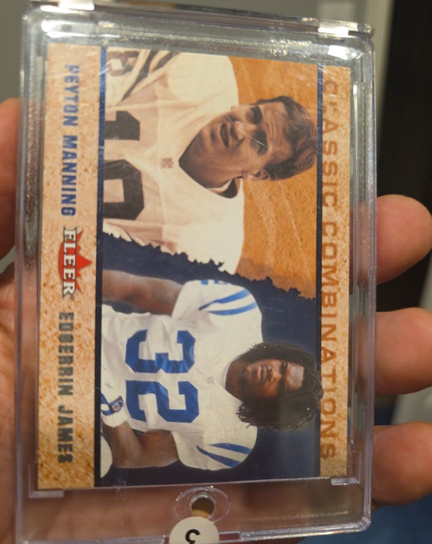 2002 Fleer Classic Combinations #5 Peyton Manning / Edgerrin James — front