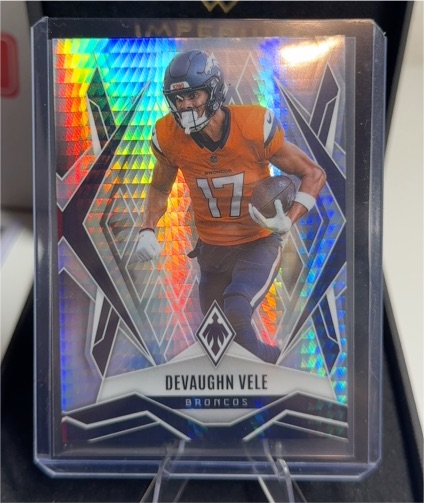 2025 Panini Phoenix #14 Devaughn Vele — front