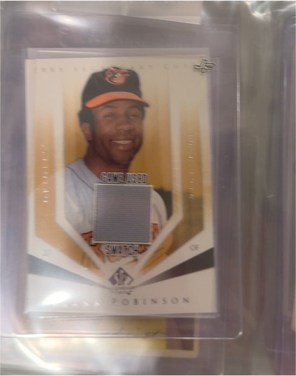 2004 Upper Deck SP Legendary Cuts Frank Robinson — front