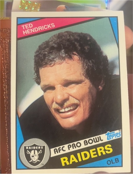 1984 Topps #110 Ted Hendricks — front