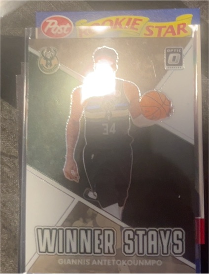2022-23 Panini Donruss Optic #12 Giannis Antetokounmpo Winner Stays — front