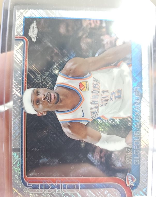 2025-26 Topps Chrome #141 Shai Gilgeous-Alexander — front
