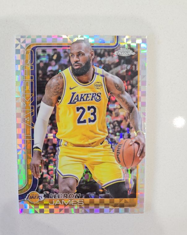 2025-26 Topps Chrome #127 LeBron James — front