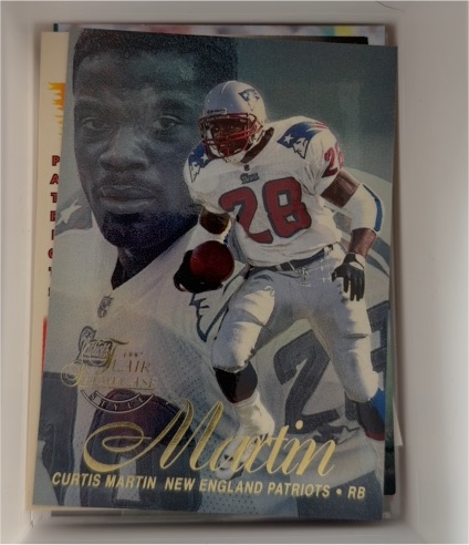 1997 Flair Showcase #28 Curtis Martin New England Patriots — front