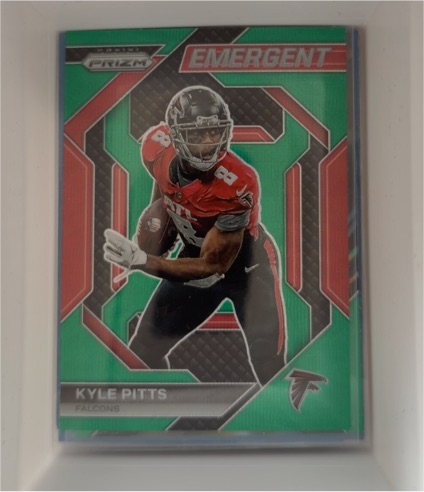 2023 Panini Prizm #H-13 Kyle Pitts Emergent Prizms Green — front