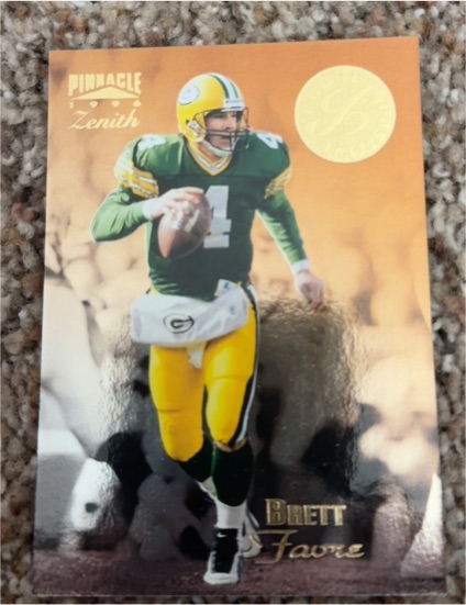 1996 Pinnacle Zenith #Z-144 Brett Favre — front