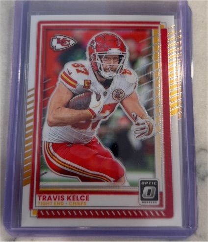 2025 Panini Donruss Optic #135 Travis Kelce — front
